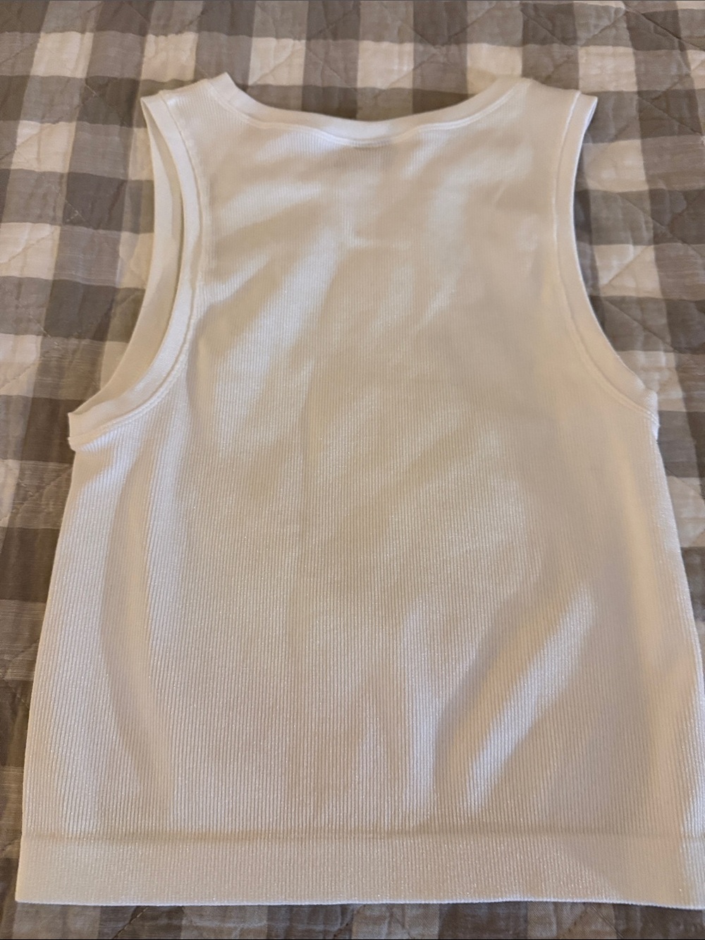 Express Ribbed Tank Top, L/XL - Picture 3 of 3